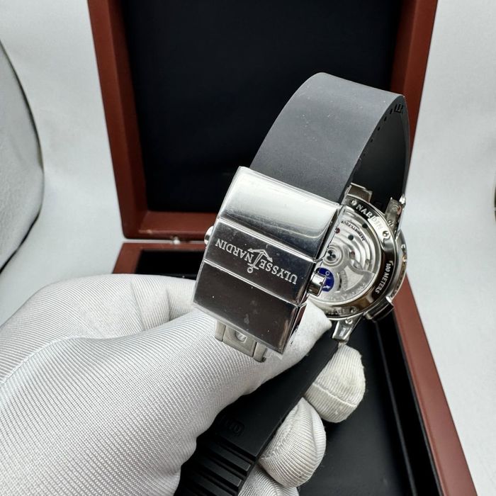 Ulysse Nardin Gmt - Perpetual Calendar Black ( ETA )