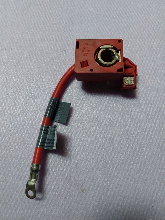 Borna baterie plus cu capsa BMW E81 E87 Cod 9130879