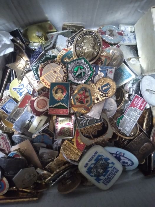 Значки Ссср разные.