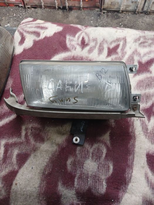 Фара Нисан Сани В12