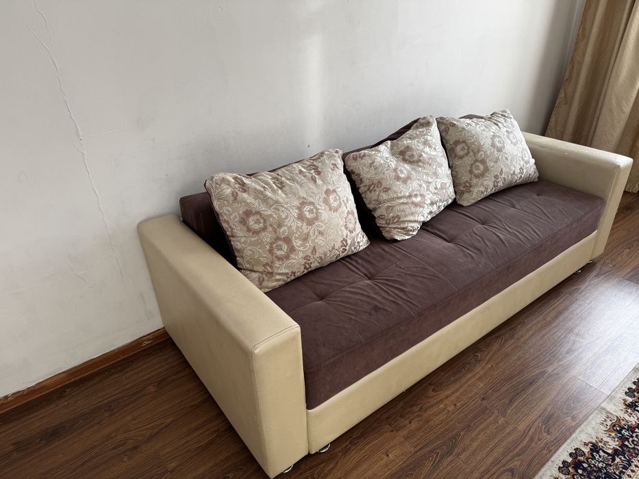 Диван для гостинной