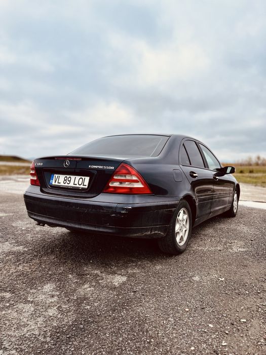 Mercedes C180 Kompressor CITITI DESCRIEREA