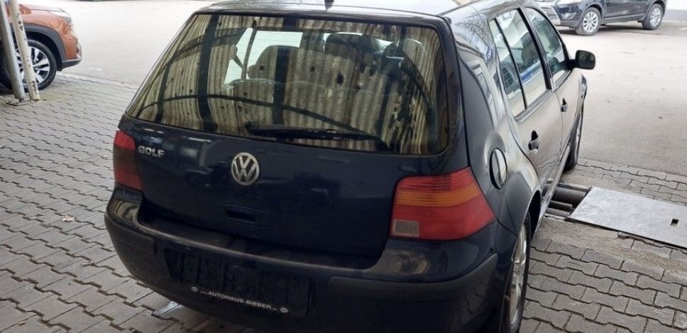 VW Golf 4 на части