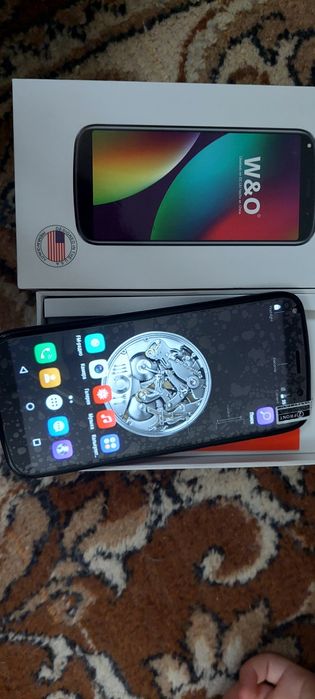 Продам новый телефон