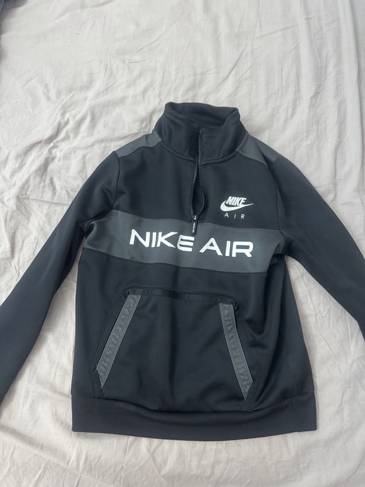 Нов Оригинален nike air екип размер:147-158 височена