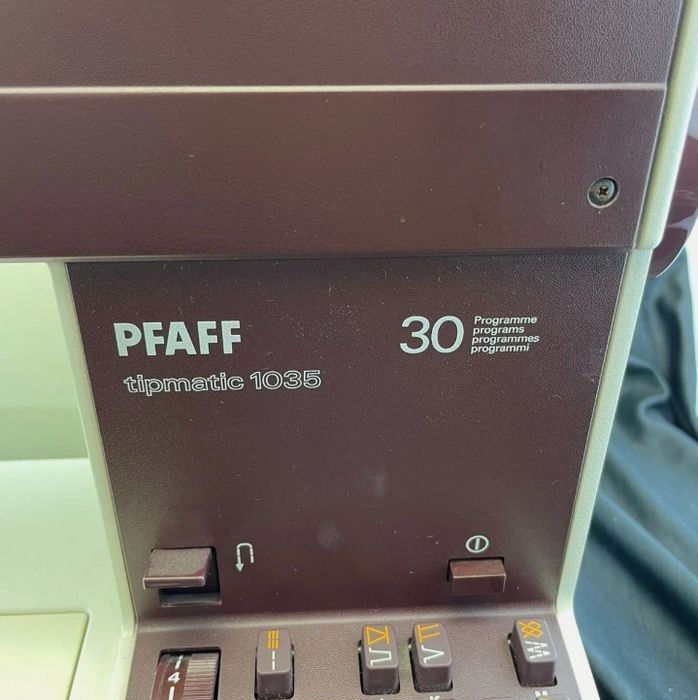 Masina de cusut  PFAFF
