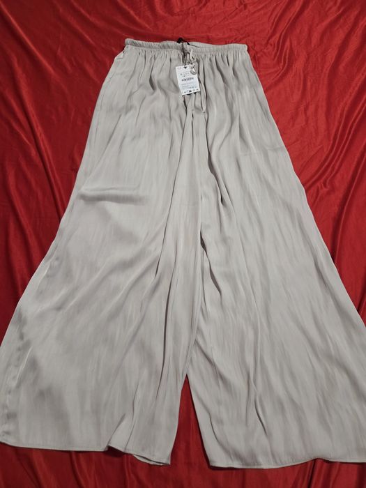 Pantaloni zara largi