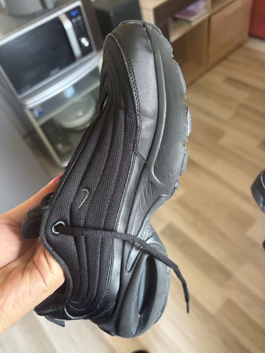 Маратонки Nike AIR EUR 41 26.5sm
