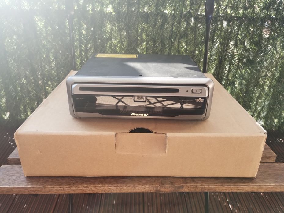 Авто навигация Pioneer AVIC-800DVD