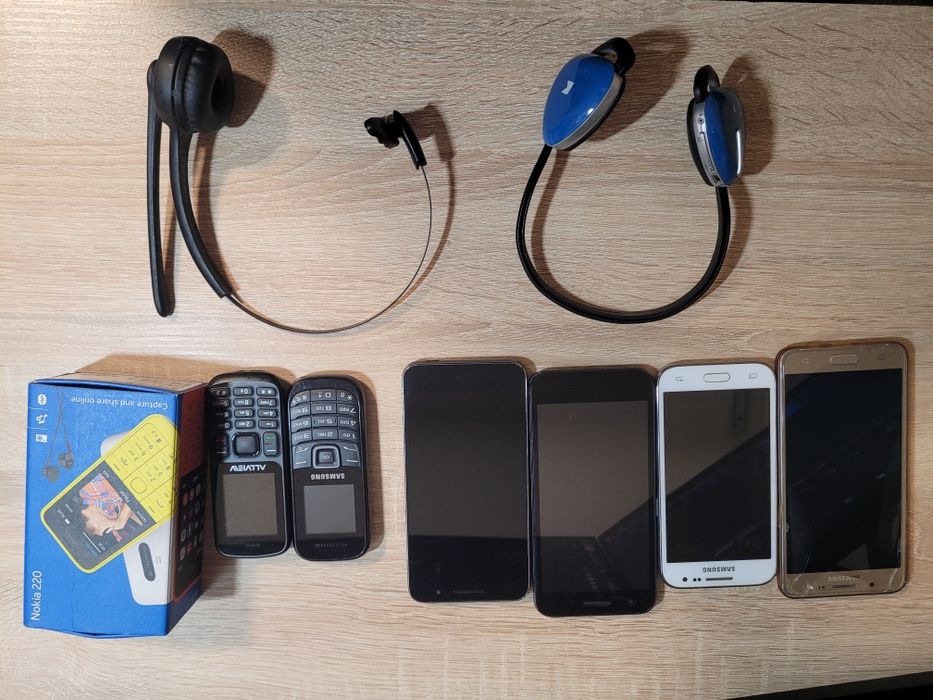 Telefoane, casti detalii in descriere