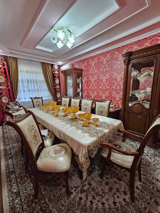 Юнусабад 13. 4 этажли домнинг 1 этажида 4 хонали сотаман.Ипотека