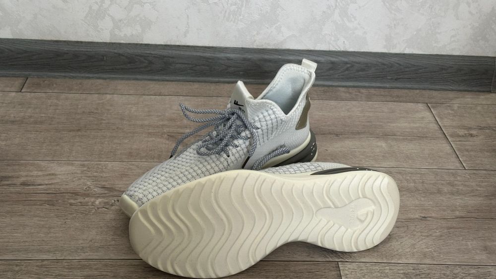 Летние кроссовки Warrior