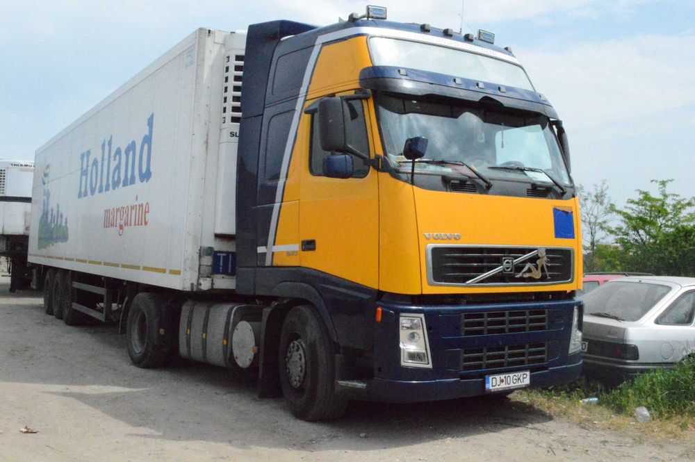 Dezmembrez Volvo: F12 FH12 FH16 FM Euro 3 4  5 6 - Piese din DEZMEMBRARI