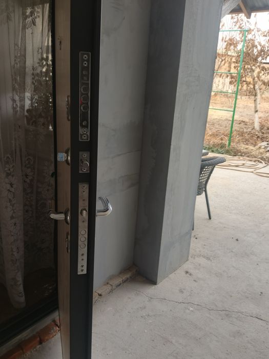 Двери металлические