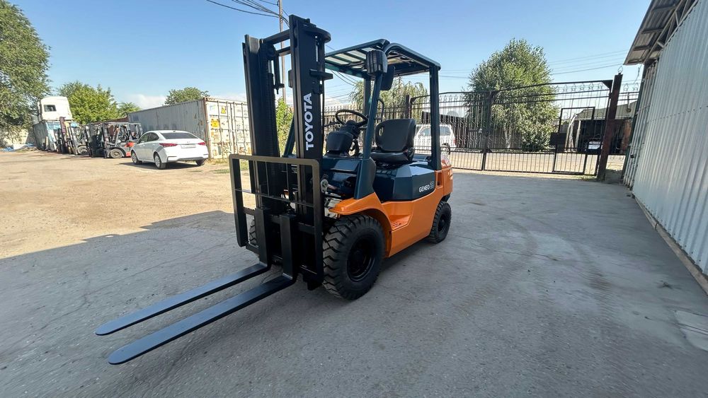 Продам Вилочный погрузчик (кара)