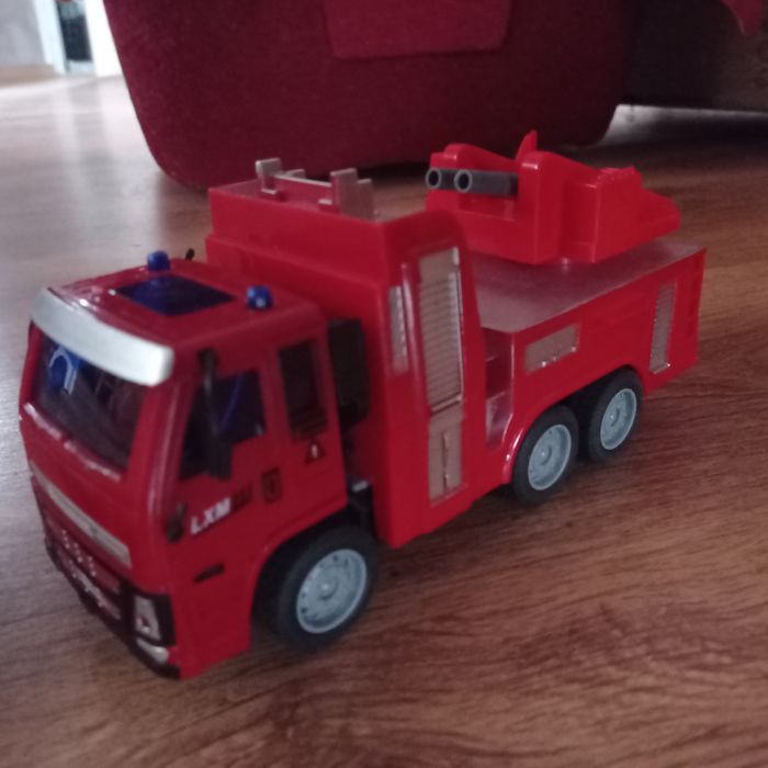 Детски колички с дистанционно управление