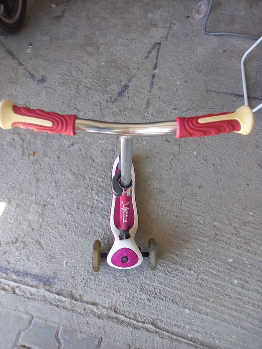 Детска сгъваема тротинетка Globber- розова