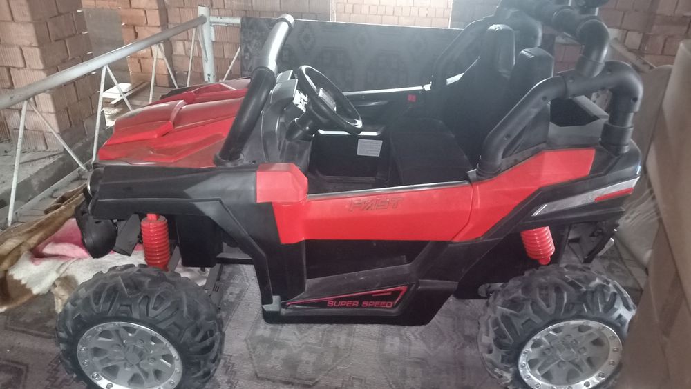 Детский электромобиль