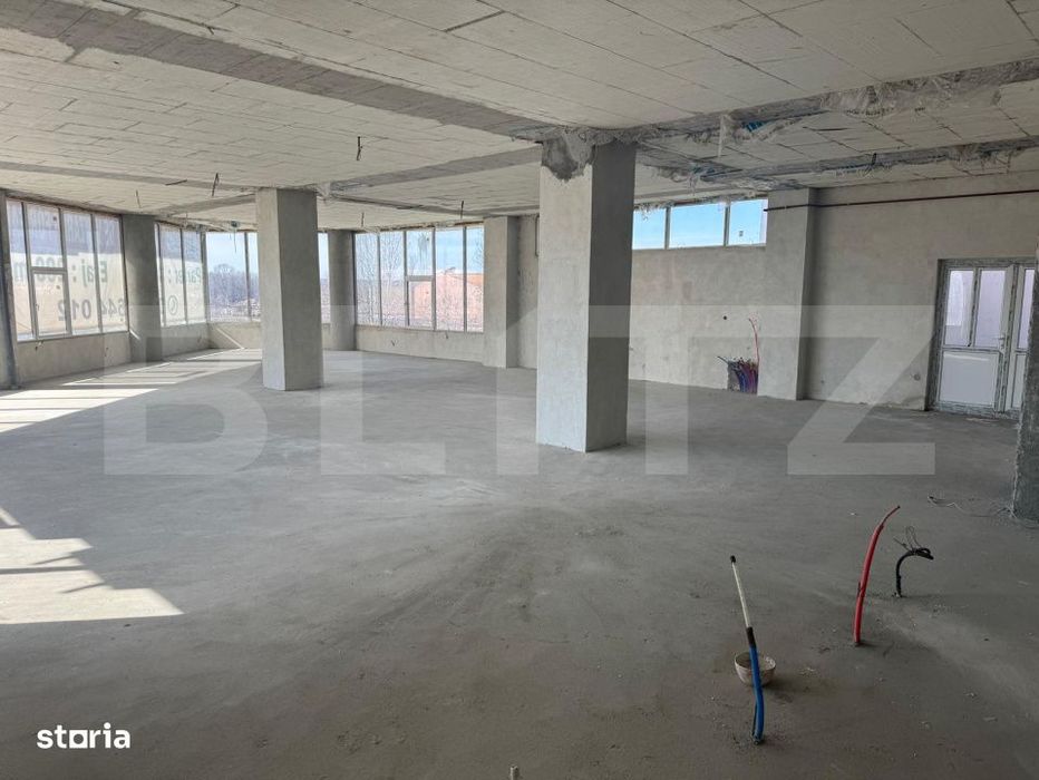 Spatiu comercial, 200 mp, open space