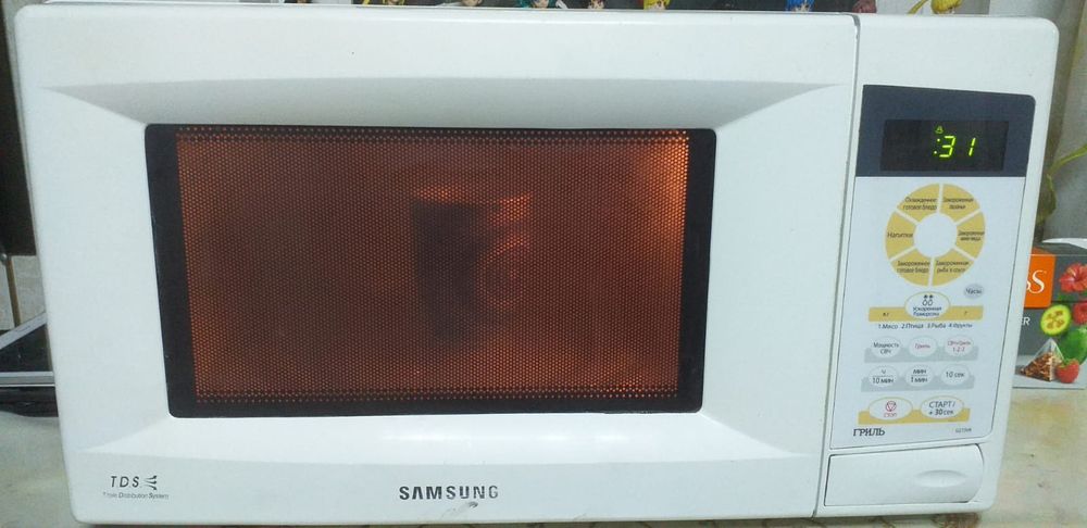 Продам микроволновку самсунг