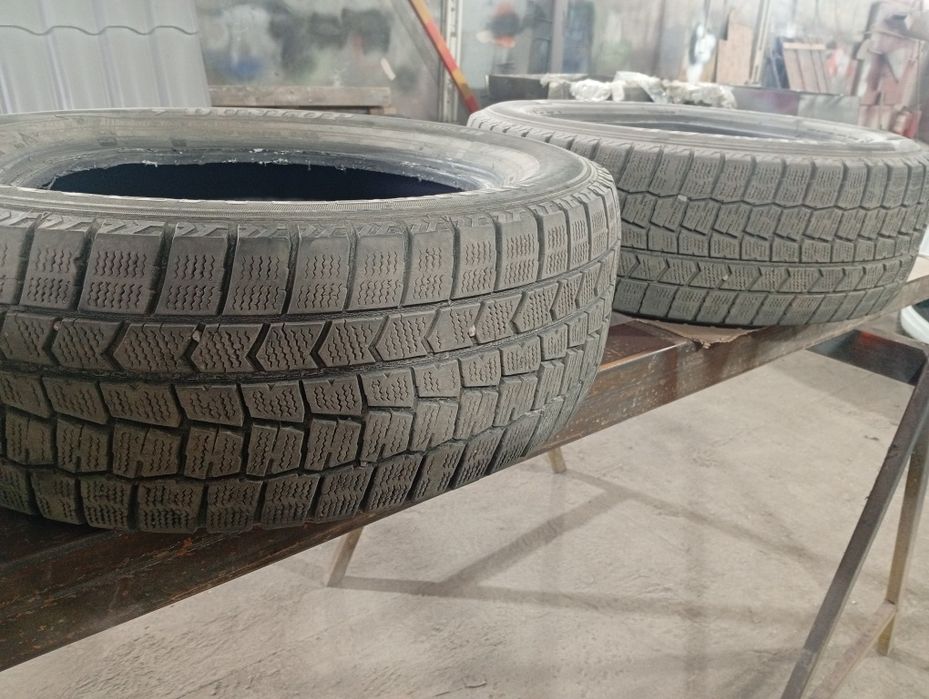 Продам зимние шины 215/60/16