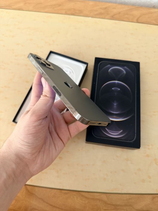 IPhone 12 Pro Max 256Gb - В идеальном состоянии