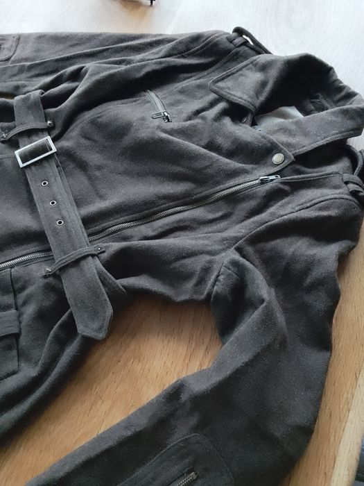 Вълнено маслено зелено палто размер 42, Л