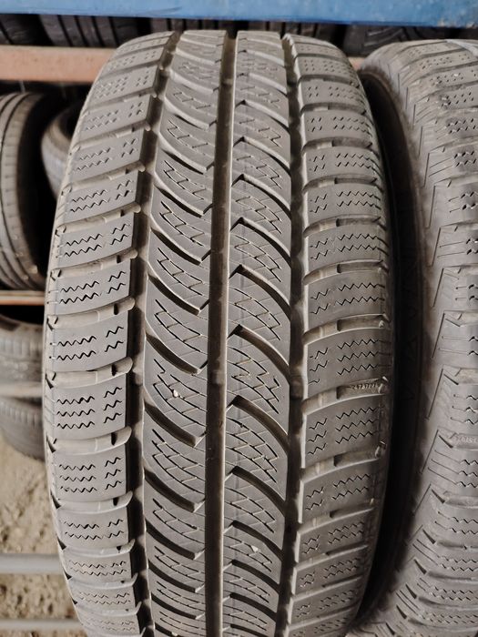 225/55 R17 C Continental VancoWinter M+S DOT 4823