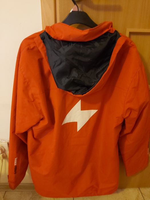 Greaca Tazz  2XL ca noua purtata o singura data