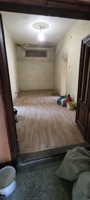 Етаж от къща в непосредствена близост до центъра на гр. Шумен