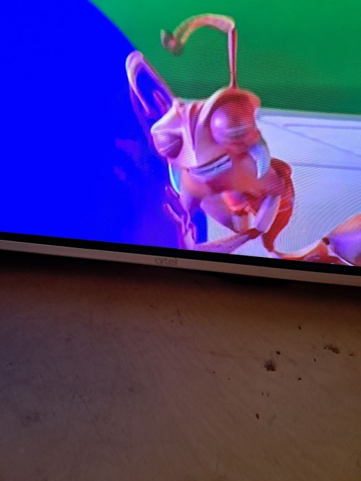 Телевизор сотилади 600минг сум