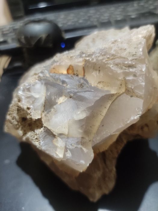 Продавам кристали