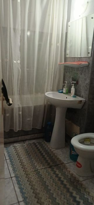 Vând apartament 2 camere Mizil