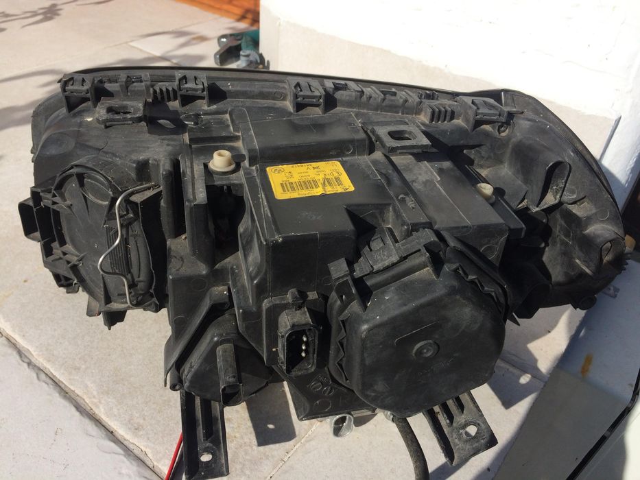 Фар десен за БМВ е83 Х3