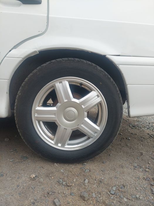 Продам резину с диском
