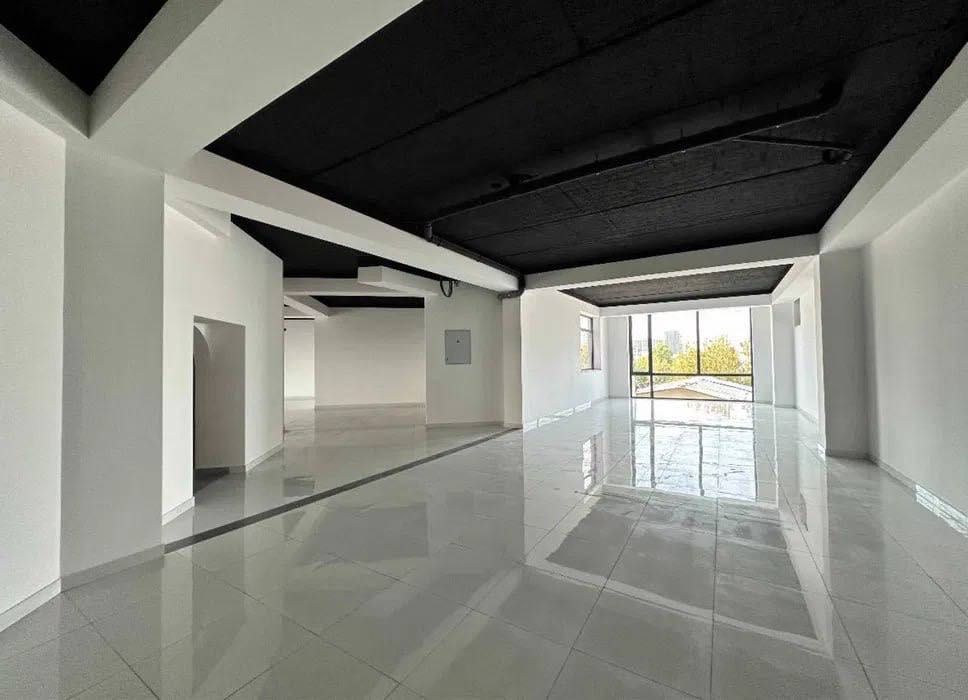 Аренда помещение ул Лабзак 270m2
