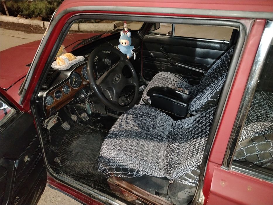 Жигули малиновый цвет