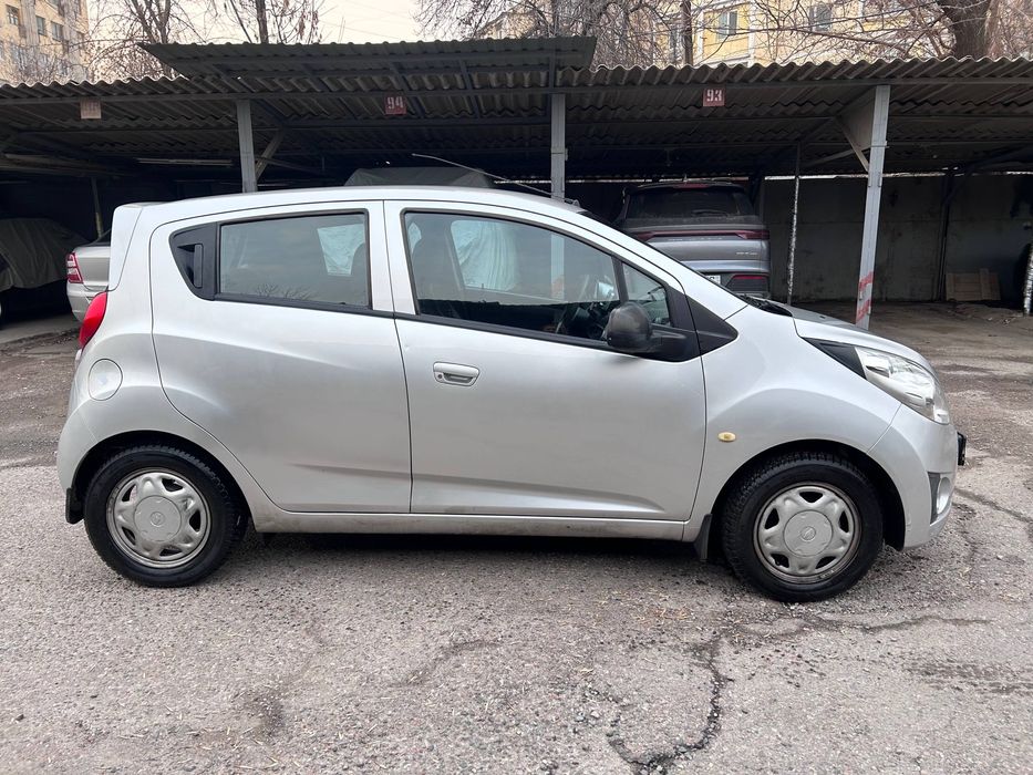 Машина SPARK продается