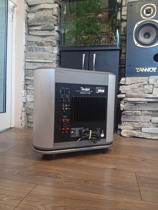 Продавам активен субуфер TEUFEL Concept P
