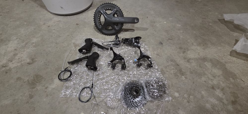 Групсет Shimano Claris R2000
