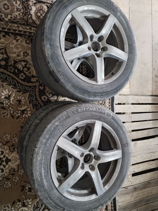 Колёса с дисками титан размером 215х06х17