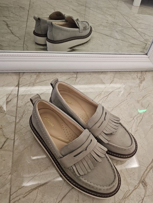 Модерни обувки Clarks, размер 39