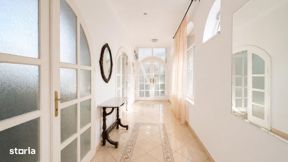 Antony Estate | Ciorogariu Residence, Ultracentral, Roman Ciorogariu,