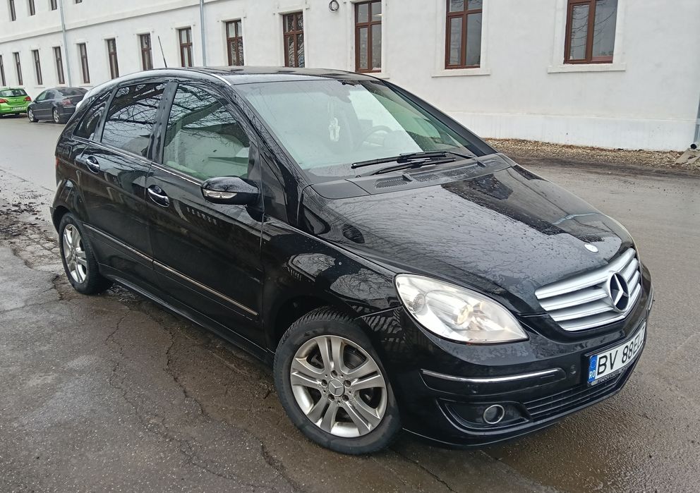 Vand Mercedes B class /Automata / Benzina