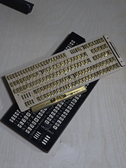 Пресс для горячего тиснения