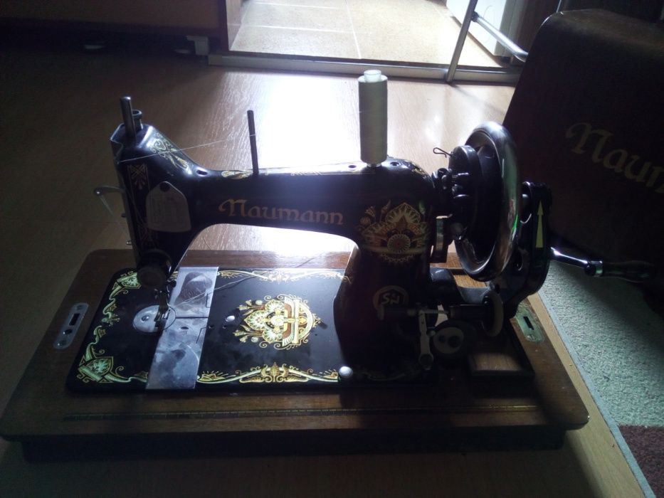 Продавам ретро ръчна шевна машина, САМО ЗА ЦЕНИТЕЛИ!!!