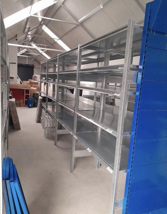 Rafturi metalice (zincate ) regalbile pret bun