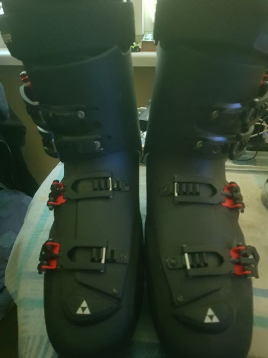 Ски обувки FISHER