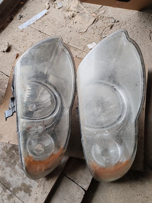 Фары крайслер таун кантри или додж караван