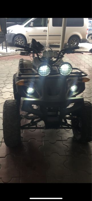 Квадроциклы / Мото